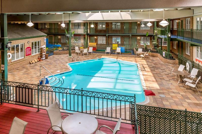 Отель Clarion Inn Frederick Event Center