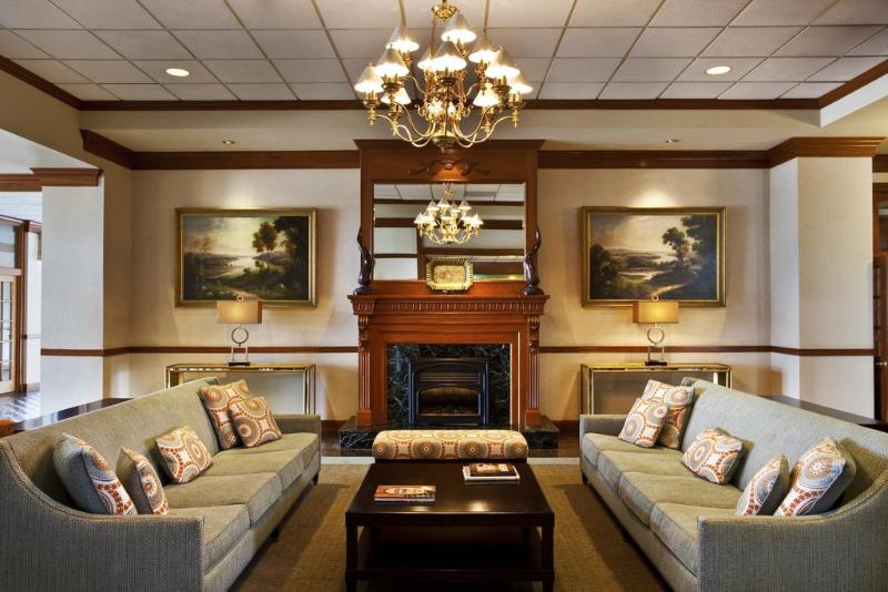 Отель Clarion Inn Frederick Event Center