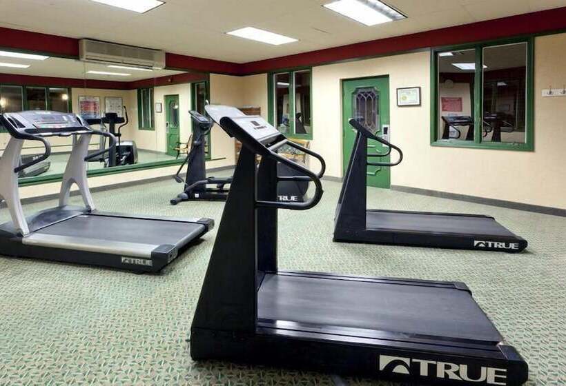 Отель Clarion Inn Frederick Event Center