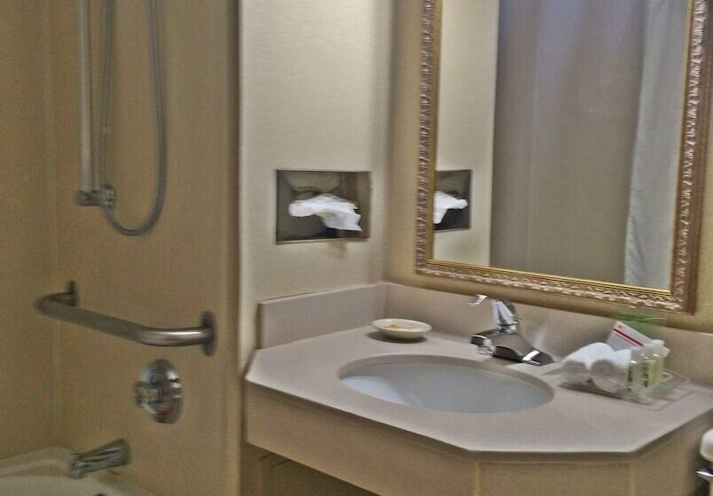 Отель Clarion Inn Frederick Event Center