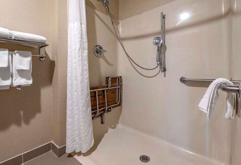 호텔 Comfort Inn & Suites Napoleon