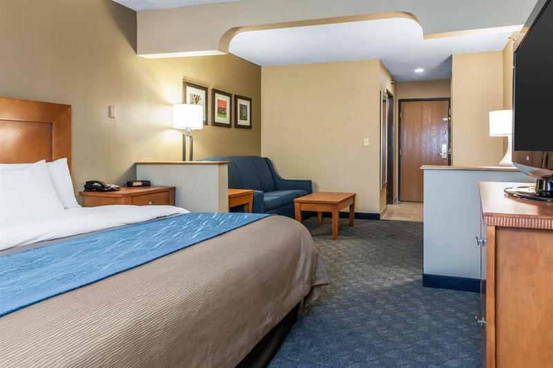 호텔 Comfort Inn & Suites Napoleon