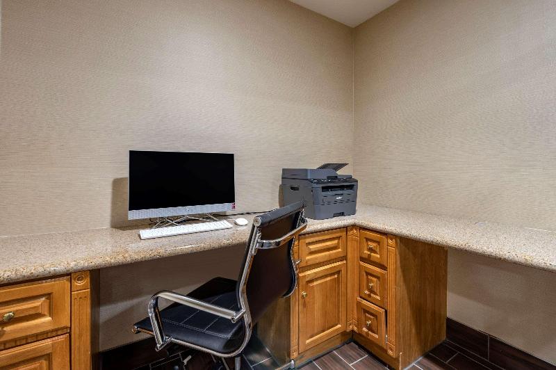 호텔 Comfort Inn & Suites Napoleon