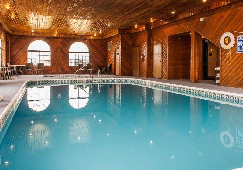 호텔 Comfort Inn & Suites Napoleon
