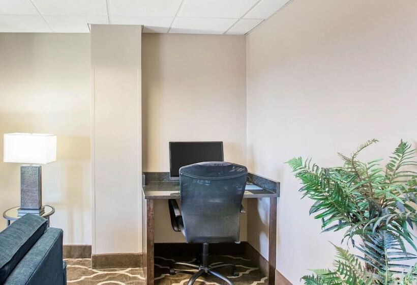 فندق Comfort Inn Franklin Highway 96