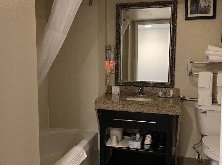 فندق Comfort Inn Franklin Highway 96