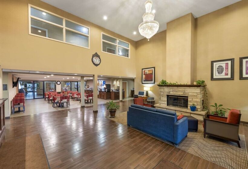 فندق Comfort Inn & Suites Black River Falls I94