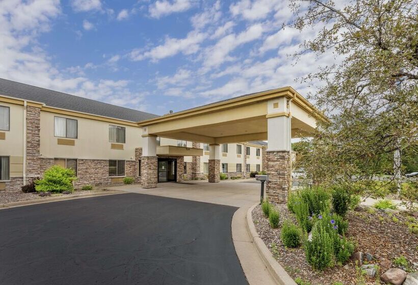 فندق Comfort Inn & Suites Black River Falls I94