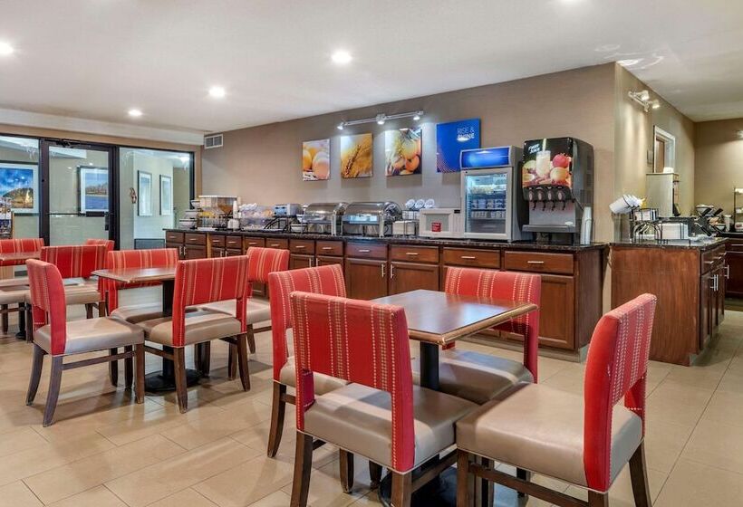 فندق Comfort Inn & Suites Black River Falls I94