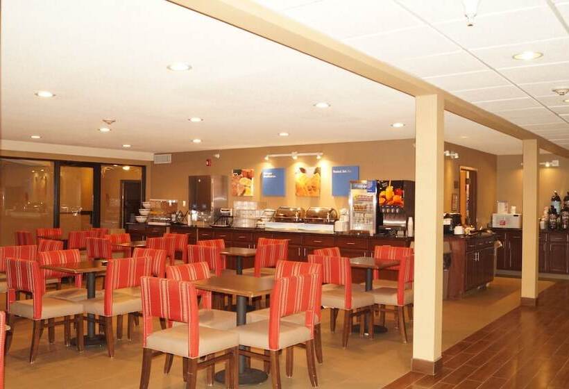 فندق Comfort Inn & Suites Black River Falls I94