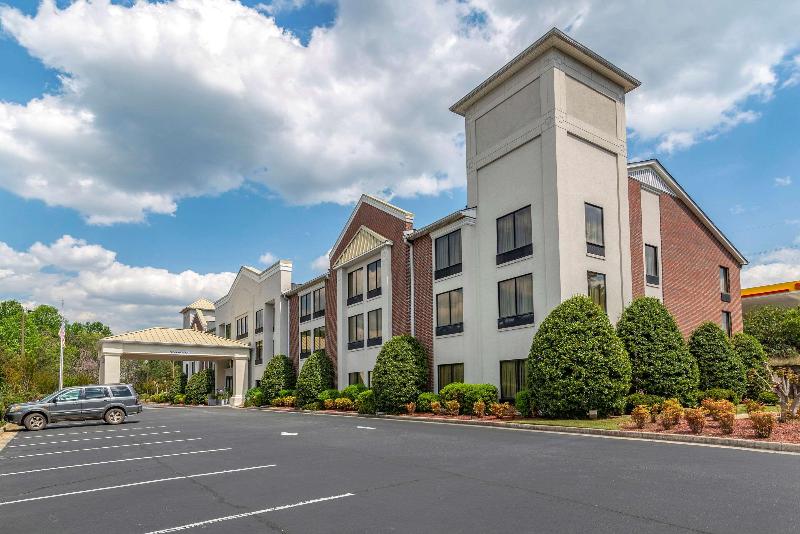 فندق Comfort Inn & Suites Dahlonega University Area