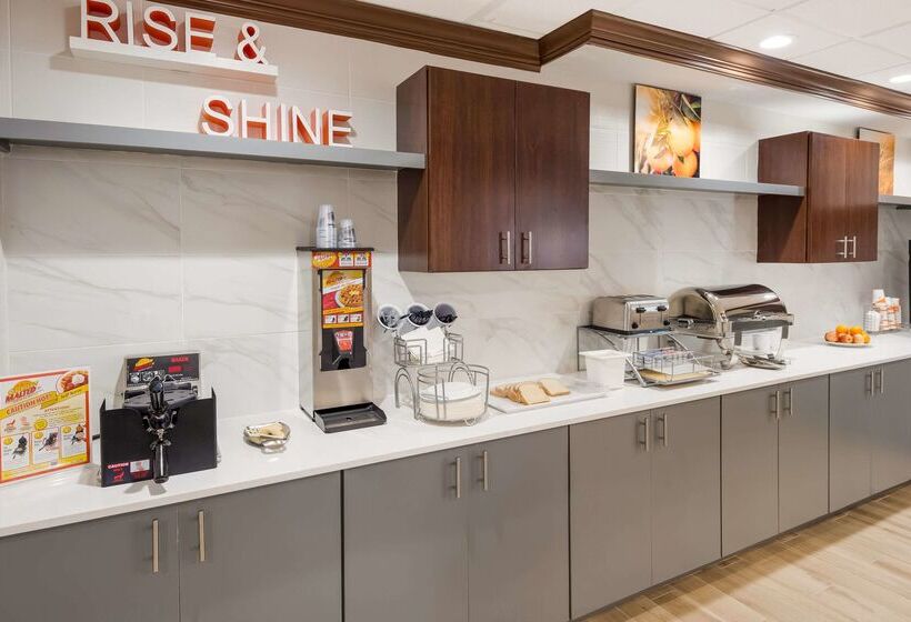 فندق Comfort Inn & Suites Fishers  Indianapolis