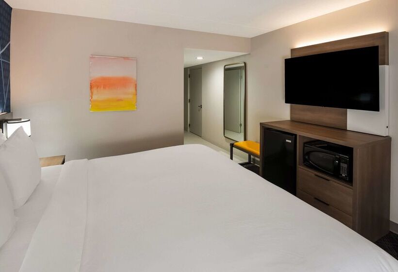 فندق Comfort Inn & Suites Fishers  Indianapolis