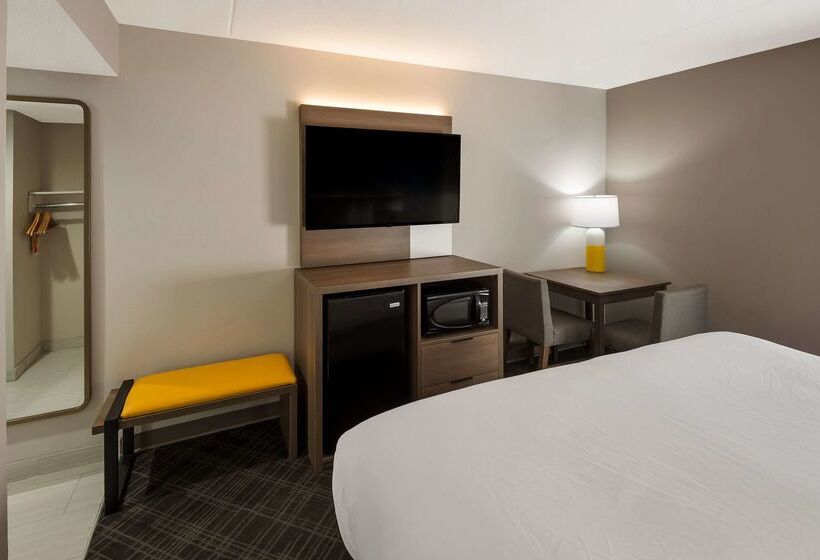فندق Comfort Inn & Suites Fishers  Indianapolis