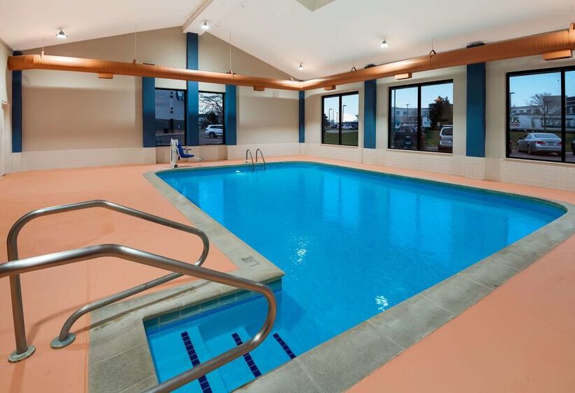 فندق Comfort Inn & Suites Fishers  Indianapolis