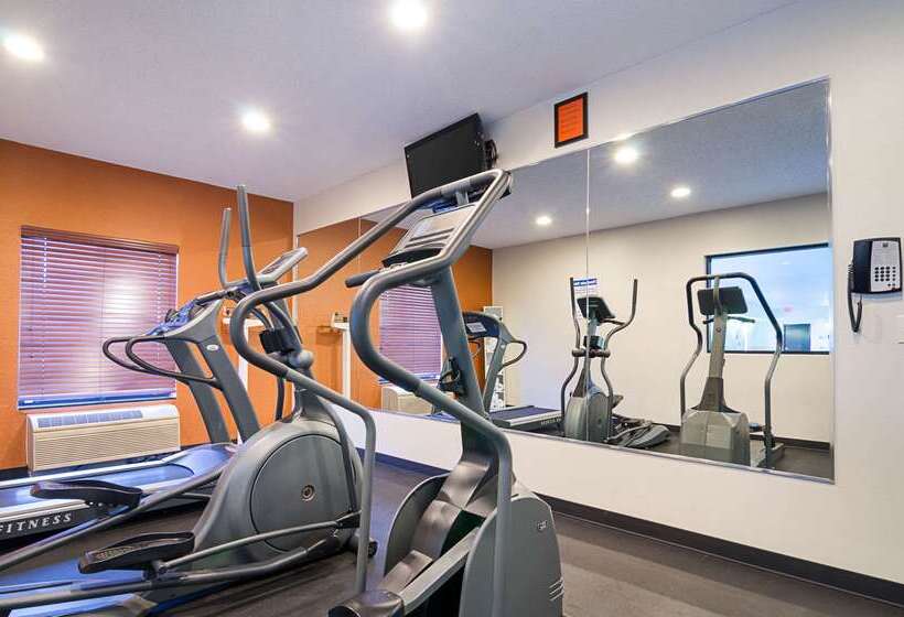 فندق Comfort Inn & Suites