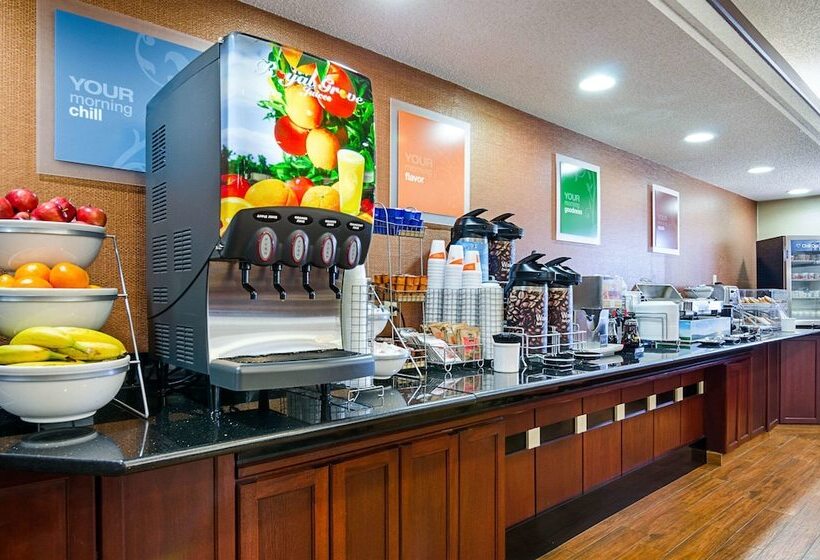 فندق Comfort Inn & Suites