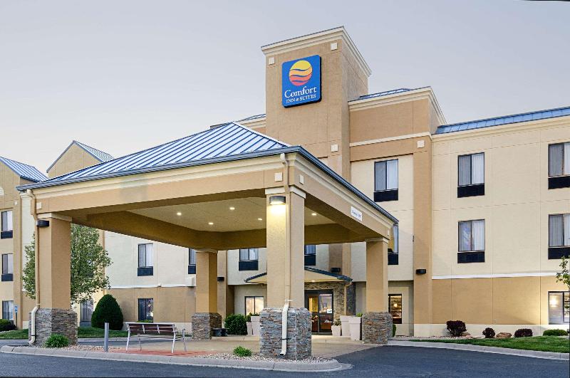 فندق Comfort Inn & Suites