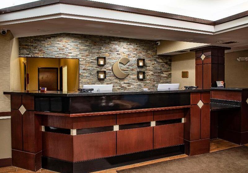 فندق Comfort Inn & Suites