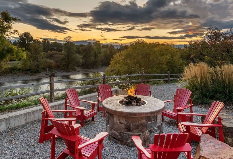 هتل Comfort Inn University