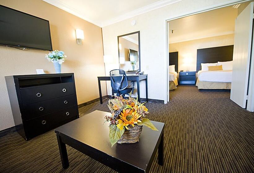 호텔 D Lins Ontario Airport