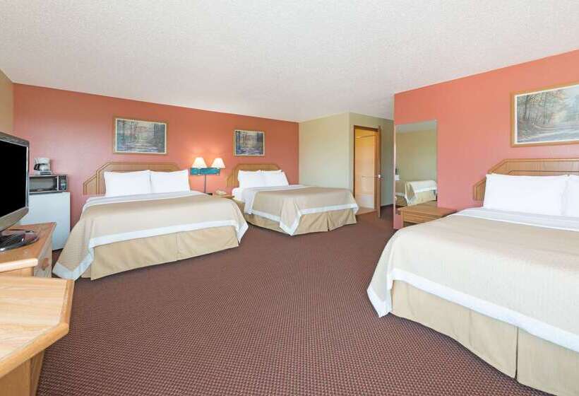 Отель Days Inn By Wyndham Cameron