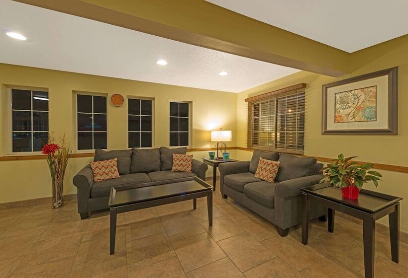 Отель Days Inn By Wyndham Cameron