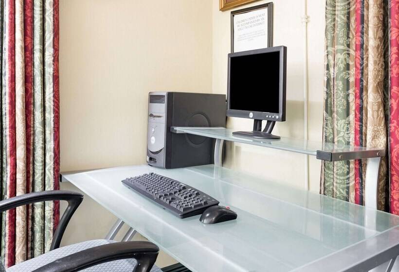 فندق Days Inn By Wyndham Chiefland