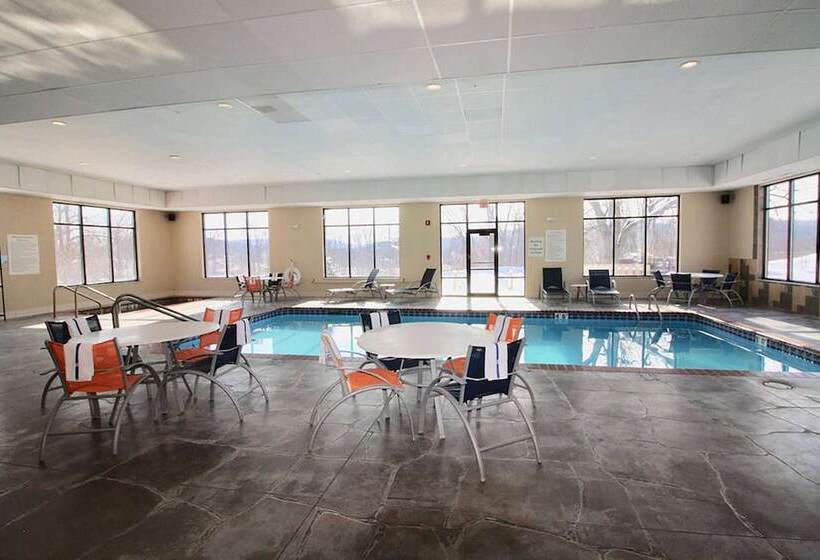 فندق Stay Suites Formerly Known As Days Inn & Suites By Wyndham La Crosse Onalaska