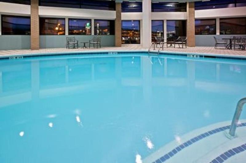 Delta Hotels By Marriott Huntington Downtown