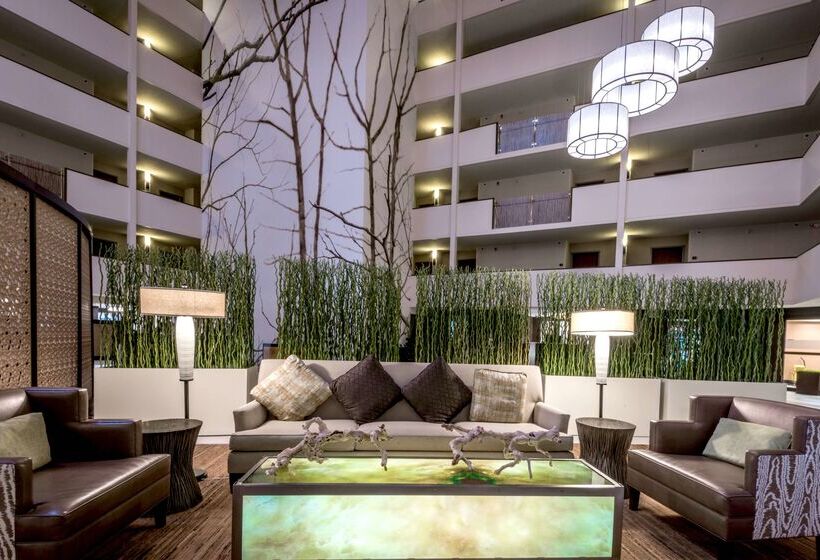 Doubletree By Hilton Hotel Montgomery Downtown