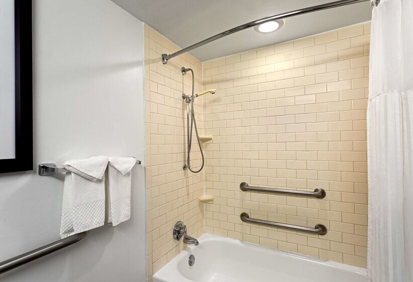 호텔 Doubletree By Hilton Washington Meadow Lands Casino Area
