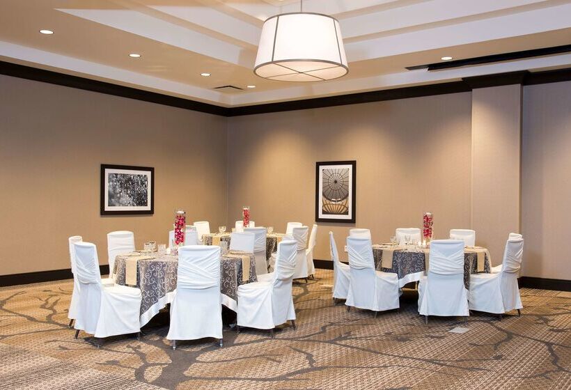 בית מלון כפרי Doubletree By Hilton Schenectady Downtown