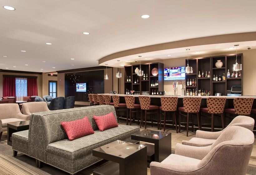 בית מלון כפרי Doubletree By Hilton Schenectady Downtown