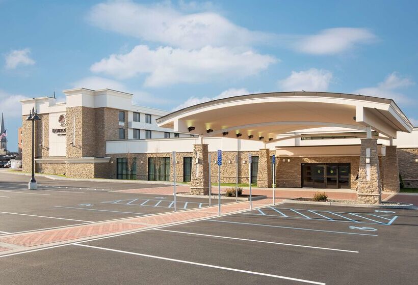 בית מלון כפרי Doubletree By Hilton Schenectady Downtown