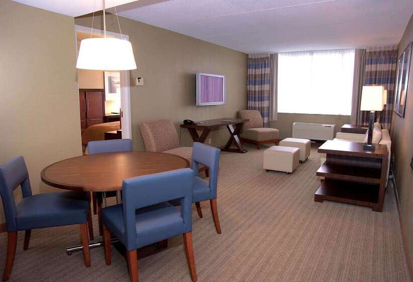 ホテル Doubletree By Hilton St. Louis Westport