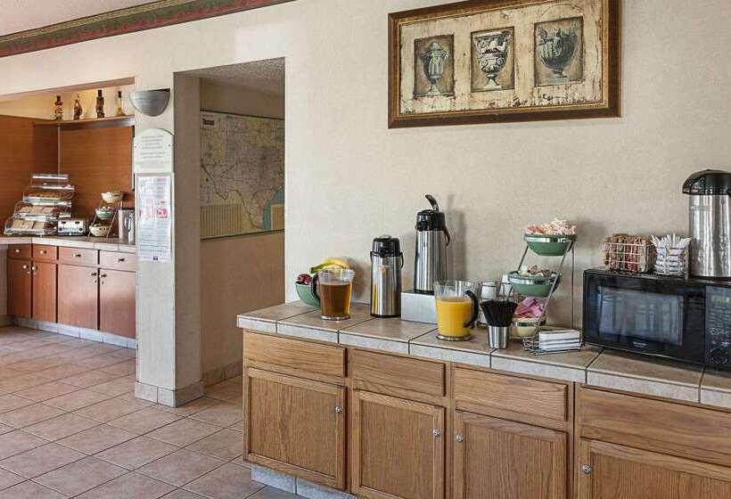 فندق Econo Lodge Downtown South