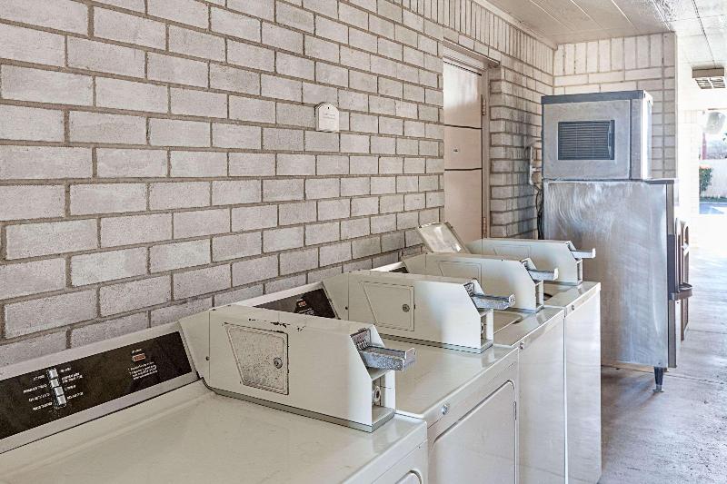 فندق Econo Lodge Downtown South