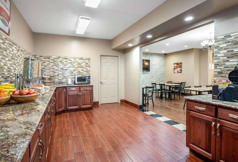 فندق Econo Lodge