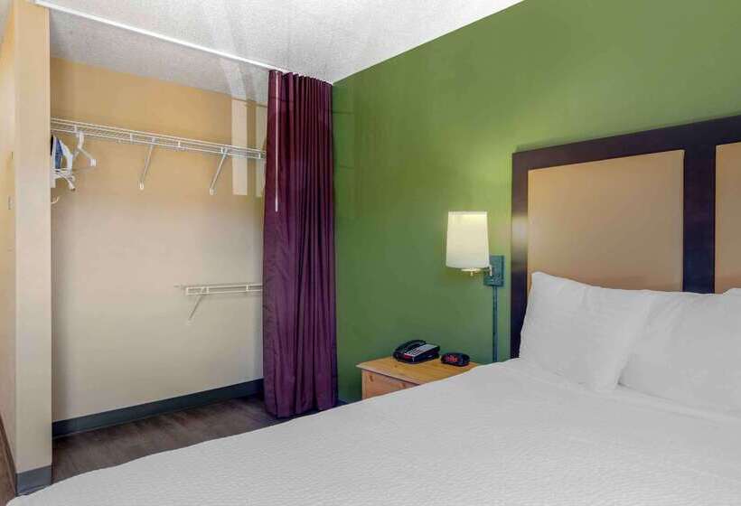 בית מלון כפרי Extended Stay America Suites  Boston  Waltham  52 4th Ave