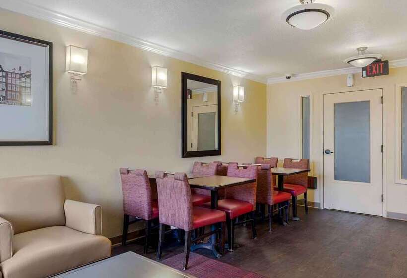 בית מלון כפרי Extended Stay America Suites  Boston  Waltham  52 4th Ave