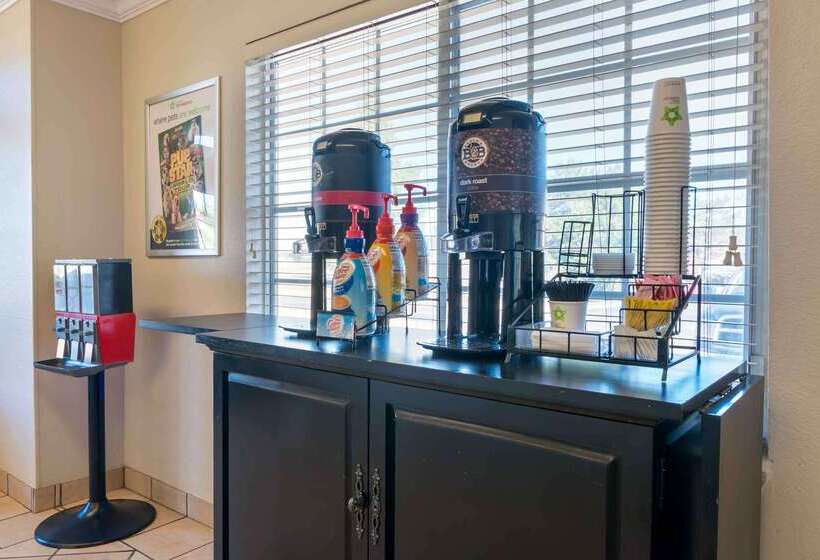 فندق Extended Stay America Suites  Kansas City  Shawnee Mission