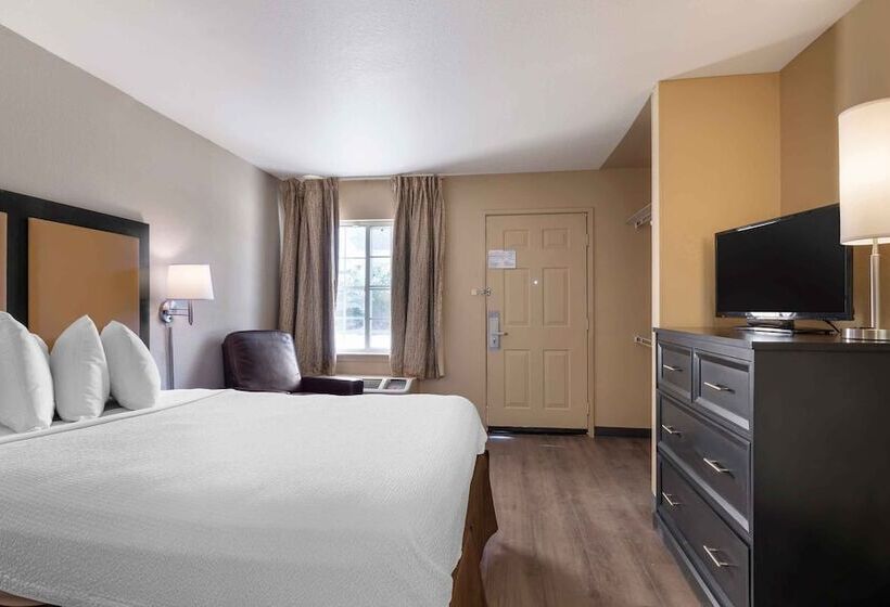 فندق Extended Stay America Suites  Kansas City  Shawnee Mission