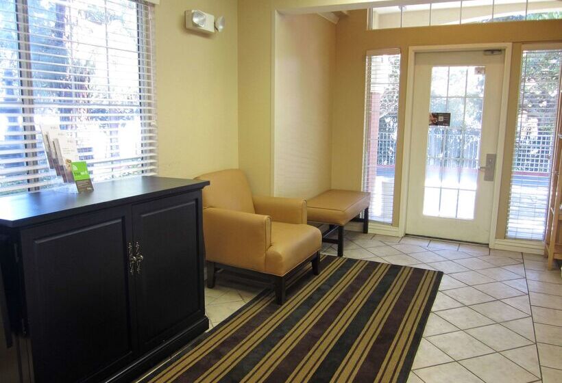 בית מלון כפרי Extended Stay America Suites  Los Angeles  Lax Airport  El Segundo