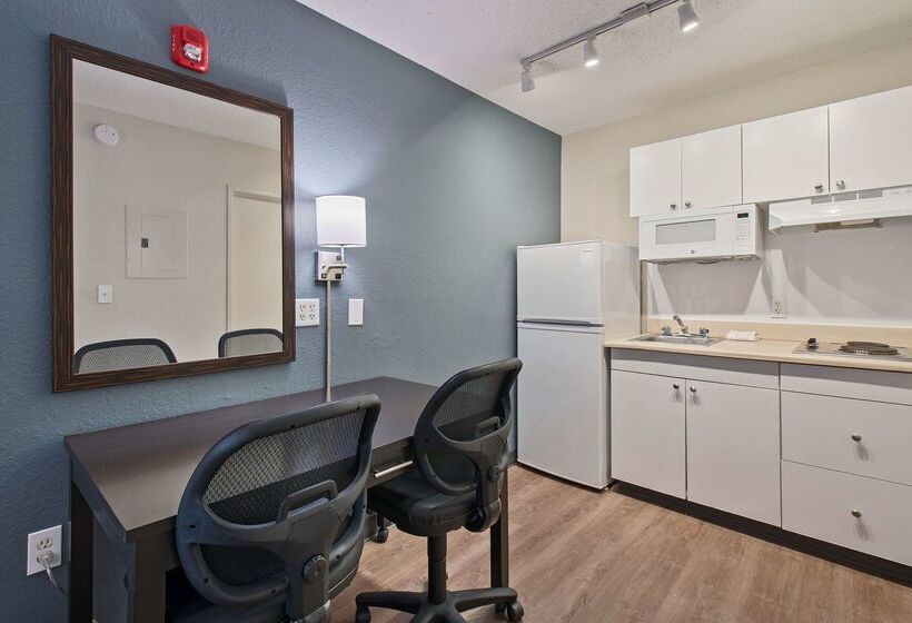 فندق Extended Stay America Suites  Miami  Airport  Blue Lagoon