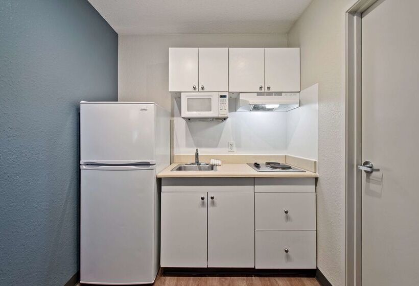 فندق Extended Stay America Suites  Miami  Airport  Blue Lagoon