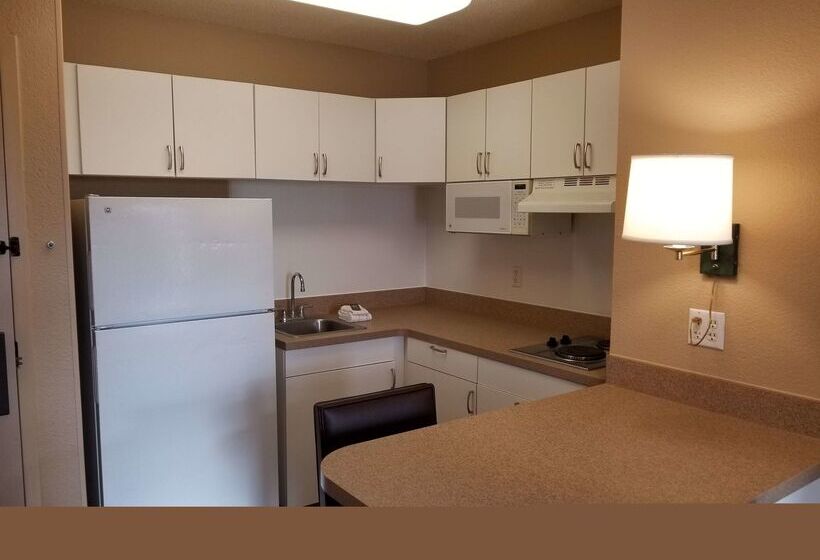 فندق Extended Stay America Suites  Milwaukee  Brookfield