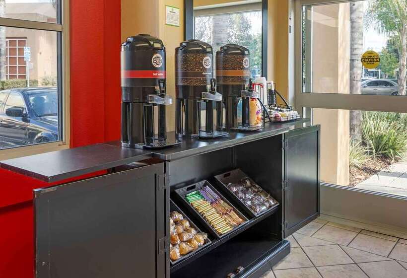 فندق Extended Stay America Suites  Orange County  Irvine Spectrum