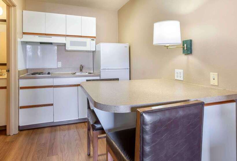 هتل Extended Stay America Select Suites   Phoenix   Mesa   West