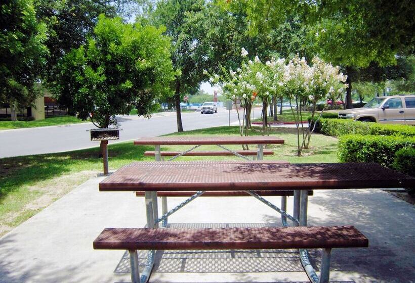 فندق Extended Stay America Suites  San Antonio  Airport